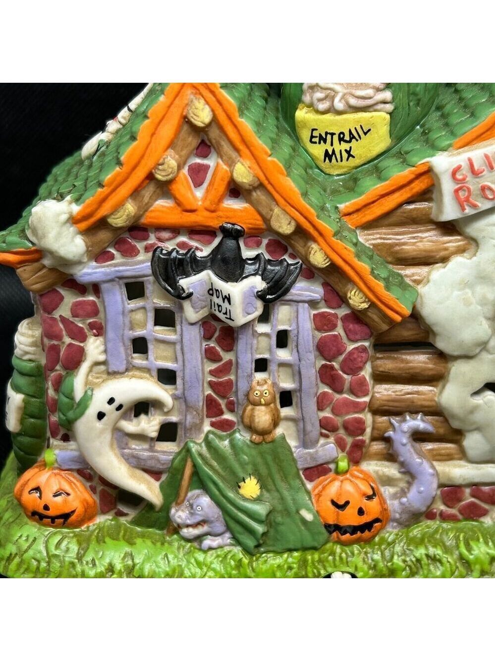 New in box Creepy Hollow "Camping Store" lighted figurine - Picture 7 of 10